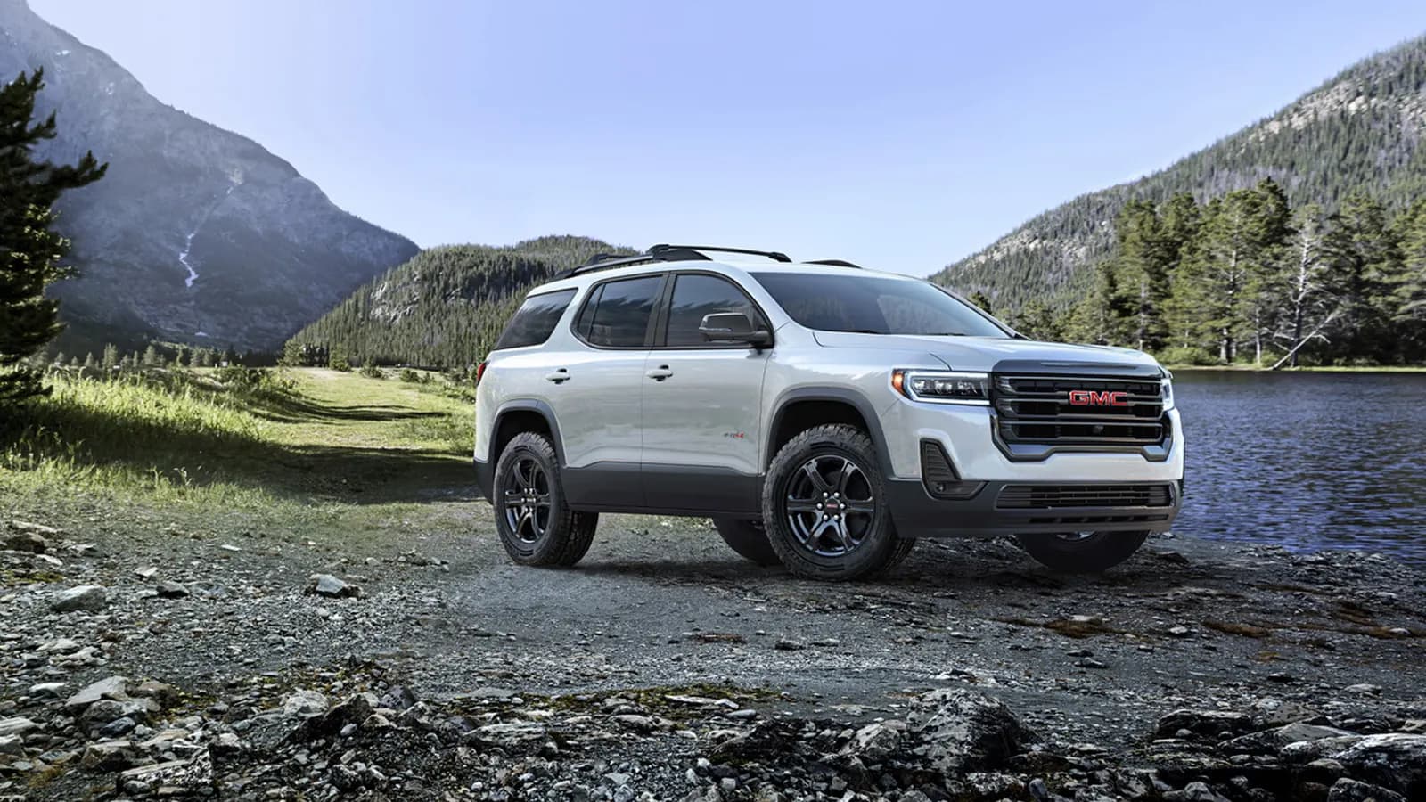 GMC Acadia Sales Drop 59% in Q2 2024 Amid Tough Competition