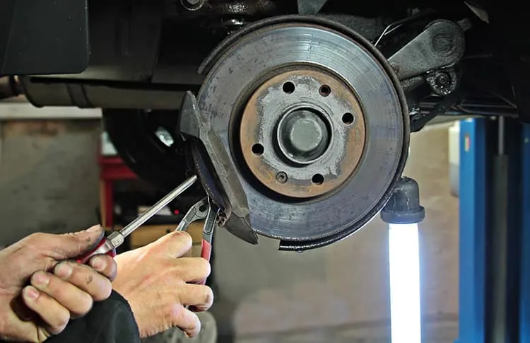10 Signs It's Time to Replace Your GMC Sierra Brakes