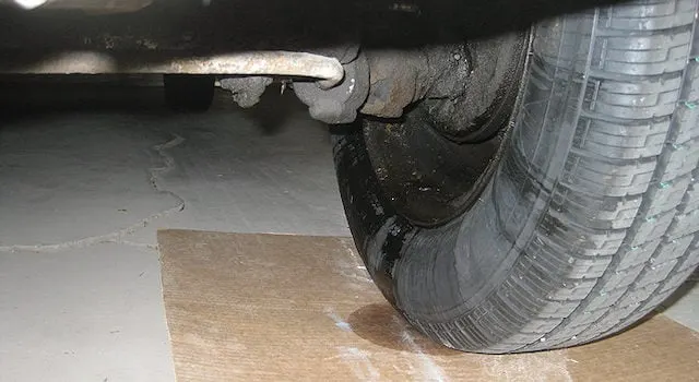 10 Signs It's Time to Replace Your GMC Sierra Brakes
