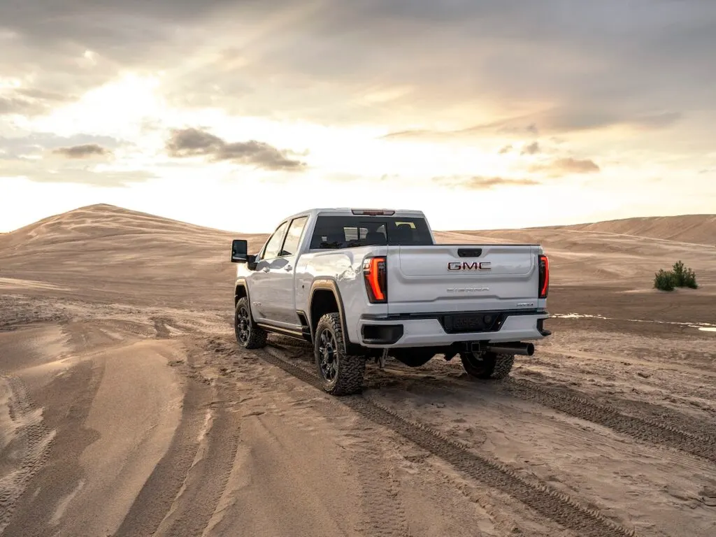 2025 GMC Sierra 2500HD: Release Date, Specs, Pricing