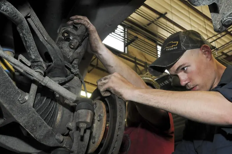 10 Signs It's Time to Replace Your GMC Sierra Brakes